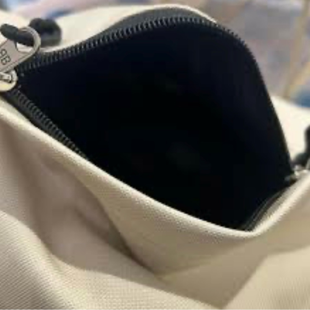 Zara Cream Cosmetic Bag